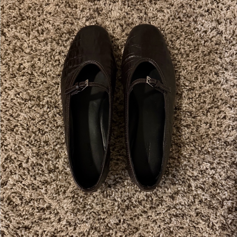 Massimo Dutti Brown Crocodile Pattern Women's Fla… - image 3